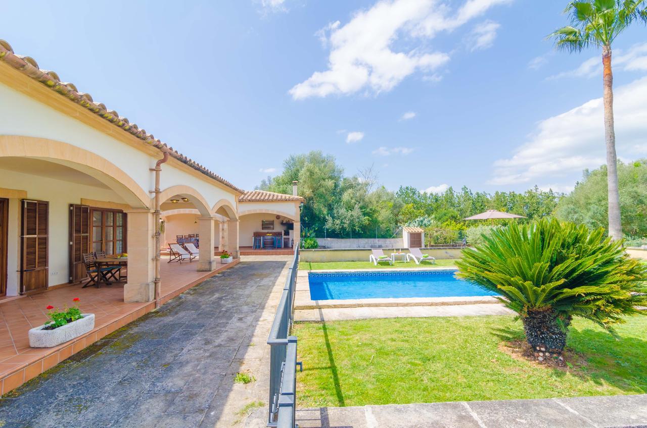 Ses Covetes Villa Petra  Exterior photo