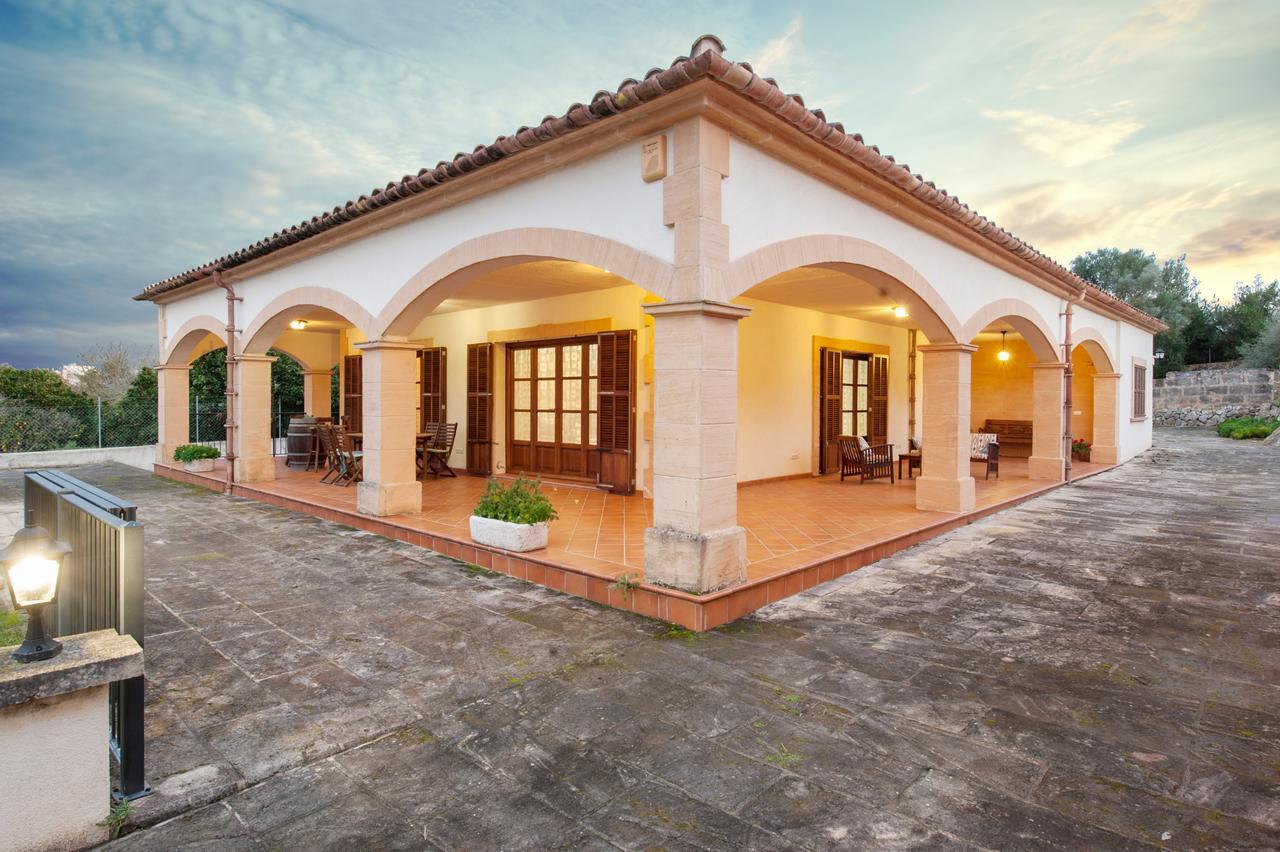 Ses Covetes Villa Petra  Exterior photo