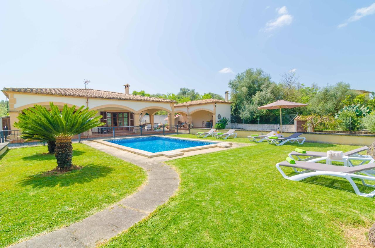 Ses Covetes Villa Petra  Exterior photo