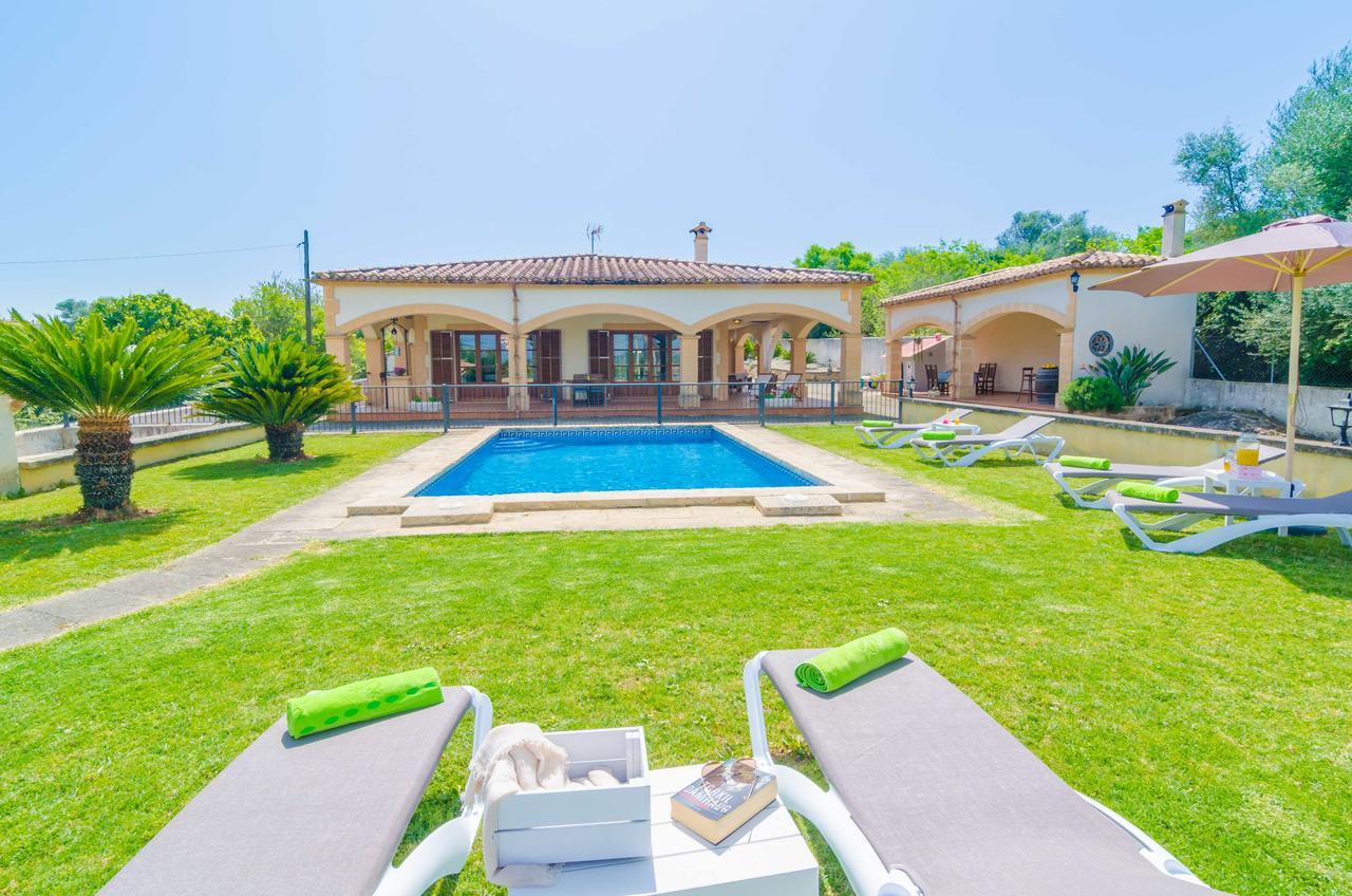 Ses Covetes Villa Petra  Exterior photo
